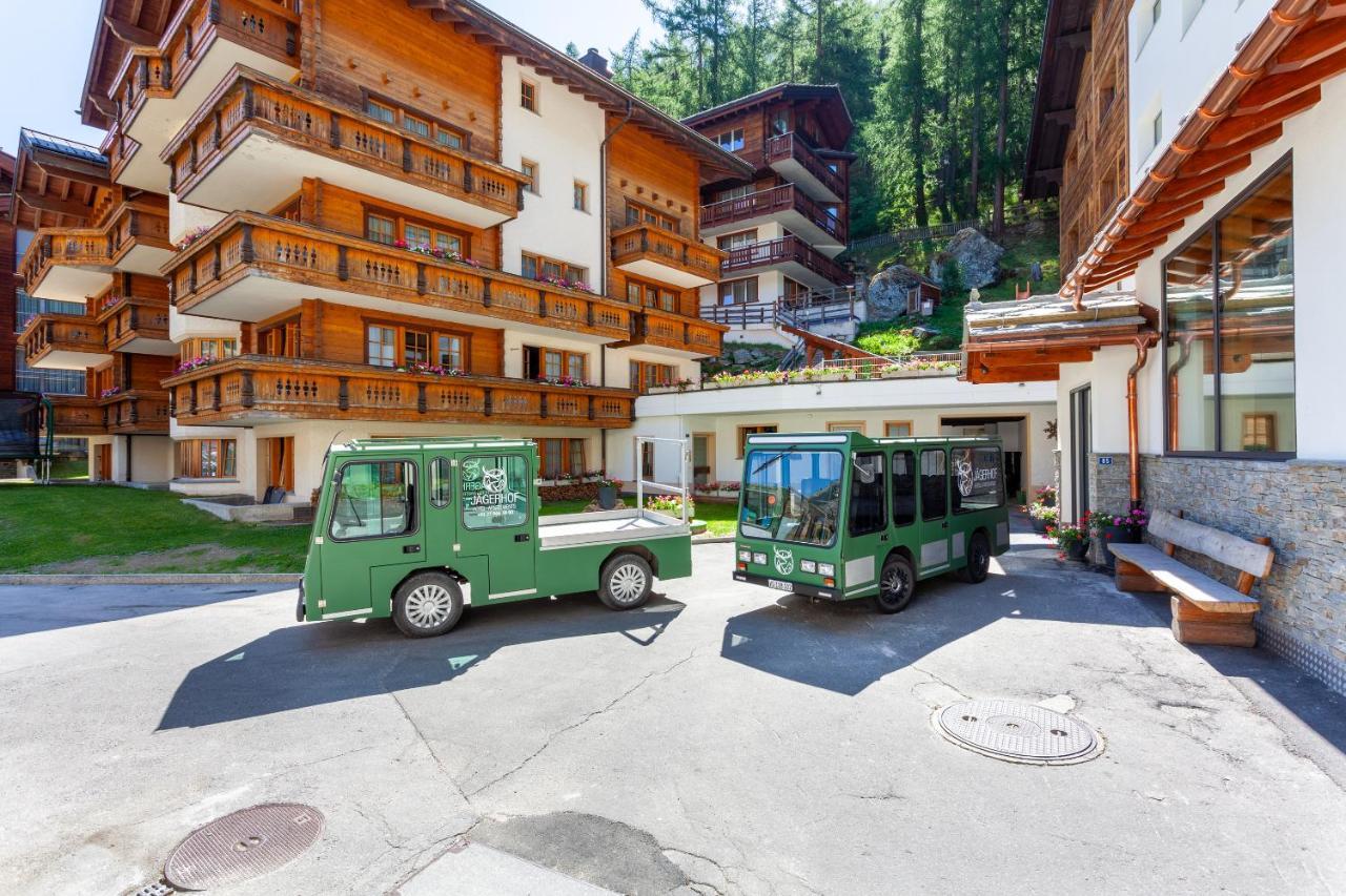 Jaegerhof Serviced Apartements Цермат Екстериор снимка