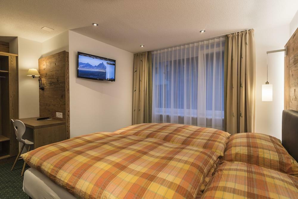 Jaegerhof Serviced Apartements Цермат Екстериор снимка