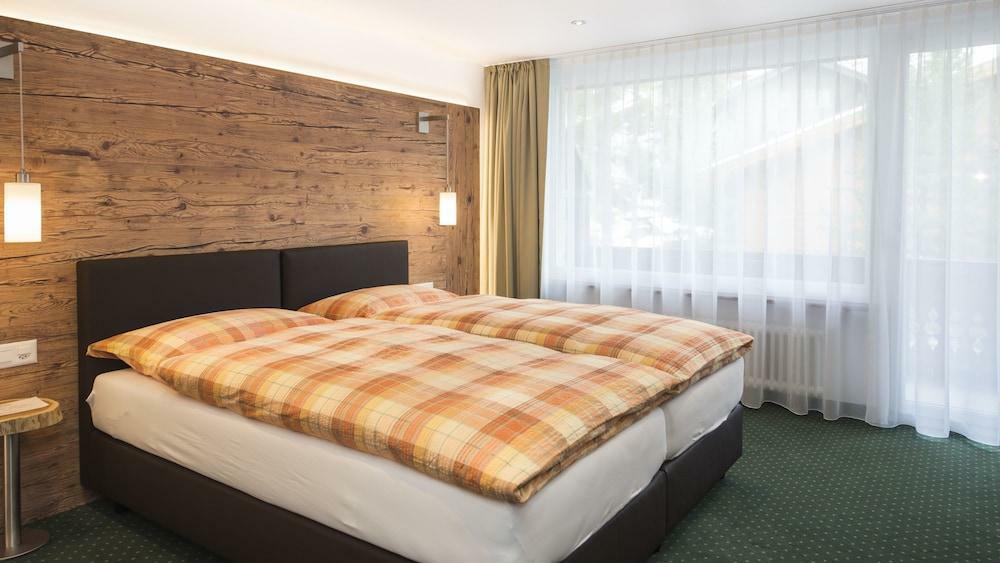 Jaegerhof Serviced Apartements Цермат Екстериор снимка