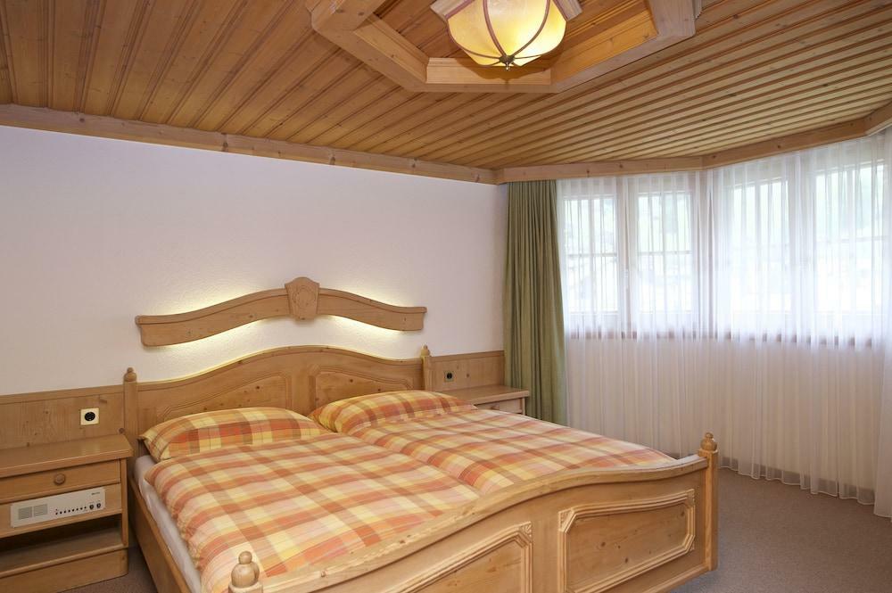 Jaegerhof Serviced Apartements Цермат Екстериор снимка